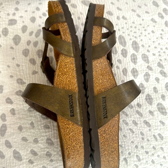 Birkenstock Mayari style, size 38 /7-7.5 golden brown - Picture 7 of 7